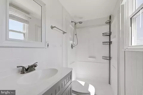 Bath - 5690 Pebble Dr, Frederick, MD 21703 photo 2 of 3