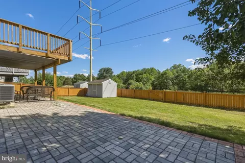 Exterior - 5690 Pebble Dr, Frederick, MD 21703 photo 2 of 13