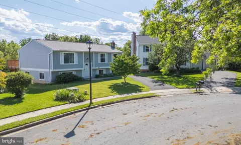 View/Area - 5690 Pebble Dr, Frederick, MD 21703 photo 3 of 5