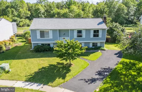 5690 Pebble Dr, Frederick, MD 21703