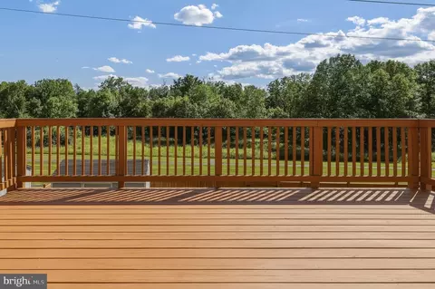 Exterior - 5690 Pebble Dr, Frederick, MD 21703 photo 6 of 13
