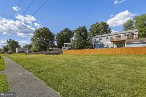 View/Area - 5690 Pebble Dr, Frederick, MD 21703 photo 2 of 5