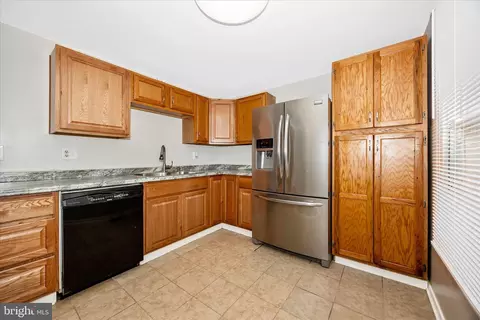 Kitchen - 1201 Conewago Dr, Frederick, MD 21702 photo 2 of 5