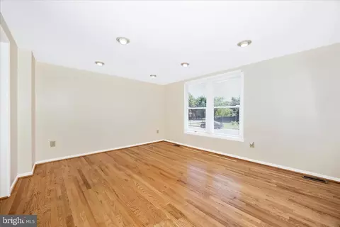 Living - 1201 Conewago Dr, Frederick, MD 21702 photo 3 of 9