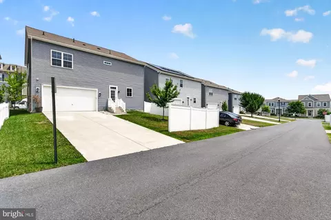Exterior - 1206 Lawler Dr, Frederick, MD 21702 photo 5 of 6