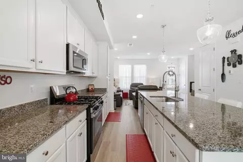 Entry Way - 761 Elevation Rd, Frederick, MD 21702 photo 9 of 13