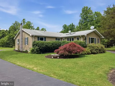 8730 Hampton Valley Rd, Emmitsburg, MD 21727