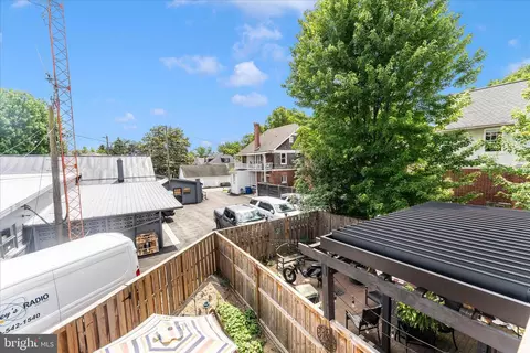Exterior - 276 W 5th St, Frederick, MD 21701 photo 5 of 11