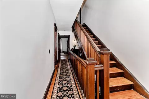 Entry Way - 276 W 5th St, Frederick, MD 21701 photo 2 of 2