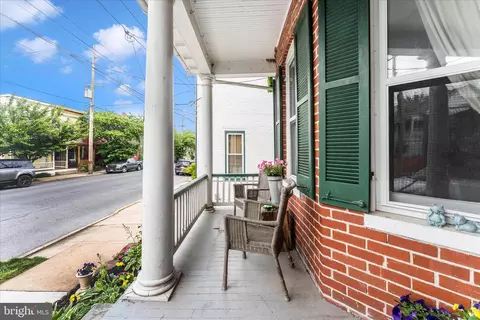 Exterior - 276 W 5th St, Frederick, MD 21701 photo 10 of 11