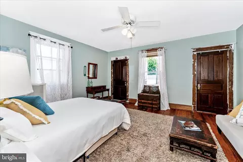 Bedroom - 276 W 5th St, Frederick, MD 21701 photo 3 of 12