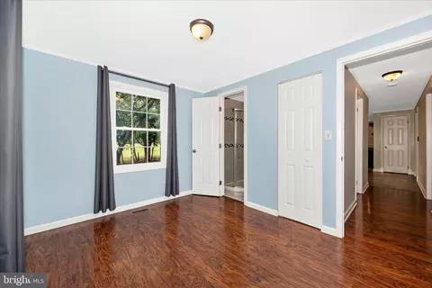 Entry Way - 6901 Trout Ln, Frederick, MD 21702 photo 6 of 7