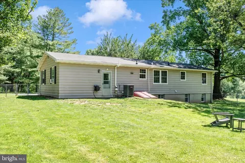 Exterior - 6901 Trout Ln, Frederick, MD 21702 photo 13 of 16