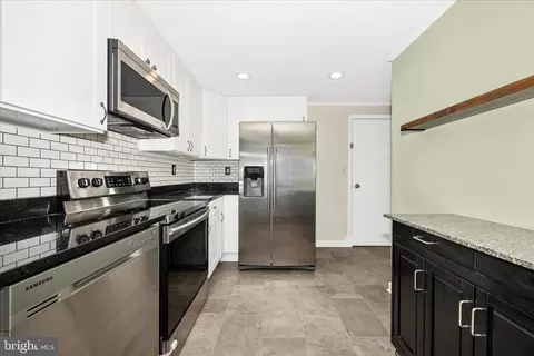 Kitchen - 6901 Trout Ln, Frederick, MD 21702 photo 3 of 5