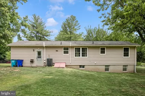 Exterior - 6901 Trout Ln, Frederick, MD 21702 photo 4 of 16