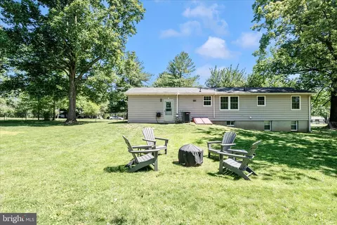 Exterior - 6901 Trout Ln, Frederick, MD 21702 photo 15 of 16