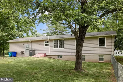Exterior - 6901 Trout Ln, Frederick, MD 21702 photo 6 of 16