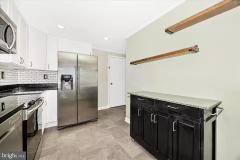 Kitchen - 6901 Trout Ln, Frederick, MD 21702 photo 5 of 5