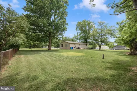 Exterior - 6901 Trout Ln, Frederick, MD 21702 photo 8 of 16