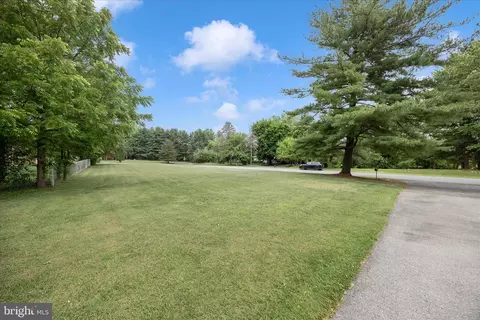 Exterior - 6901 Trout Ln, Frederick, MD 21702 photo 10 of 16