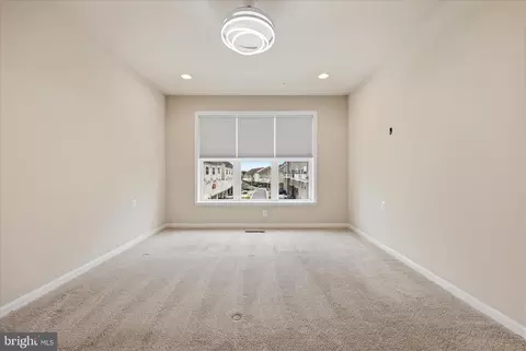 Living - 1090 Holden Rd, Frederick, MD 21701 photo 2 of 3