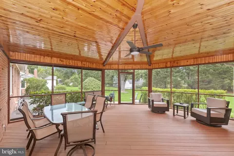 Exterior - 6806 Falstone Dr, Frederick, MD 21702 photo 2 of 15