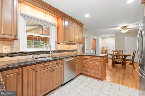 Kitchen - 6806 Falstone Dr, Frederick, MD 21702 photo 2 of 5