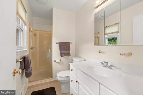 Bath - 6806 Falstone Dr, Frederick, MD 21702 photo 1 of 4