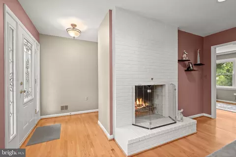 Entry Way - 6806 Falstone Dr, Frederick, MD 21702 photo 2 of 3