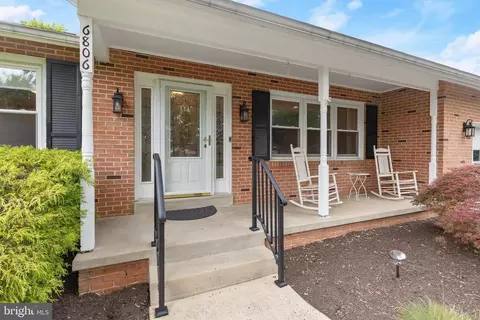 Exterior - 6806 Falstone Dr, Frederick, MD 21702 photo 9 of 15