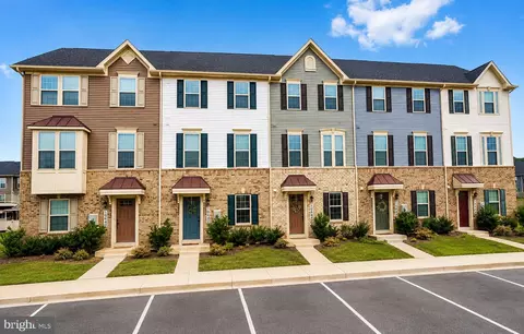 10642 Saponi Dr, New Market, MD 21774