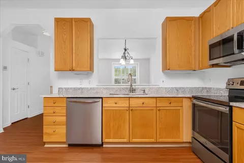 Kitchen - 6584 Duncan Pl, Frederick, MD 21703 photo 3 of 5
