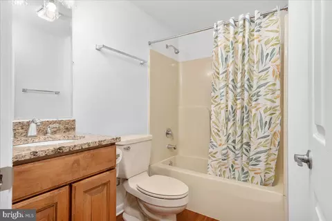Bath - 6584 Duncan Pl, Frederick, MD 21703 photo 3 of 3