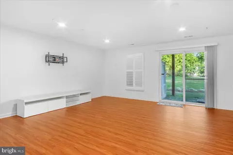 Living - 6584 Duncan Pl, Frederick, MD 21703 photo 4 of 6