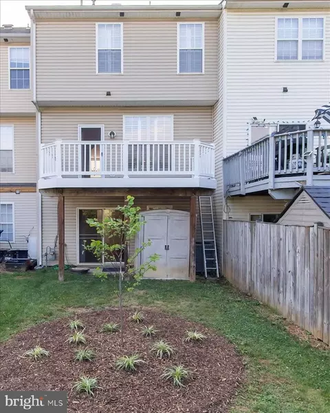 Exterior - 6584 Duncan Pl, Frederick, MD 21703 photo 5 of 8