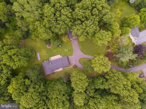 View/Area - 8323 Sharon Dr, Frederick, MD 21704 photo 2 of 4