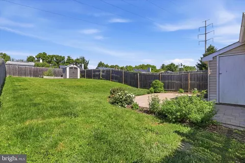 Exterior - 819 Chadwick Cir, Frederick, MD 21701 photo 4 of 7