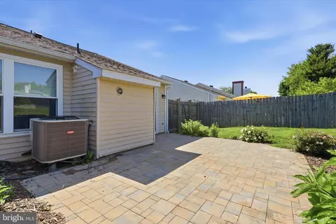 Exterior - 819 Chadwick Cir, Frederick, MD 21701 photo 5 of 7
