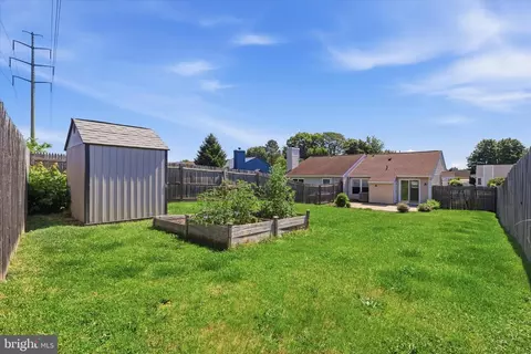 Exterior - 819 Chadwick Cir, Frederick, MD 21701 photo 7 of 7