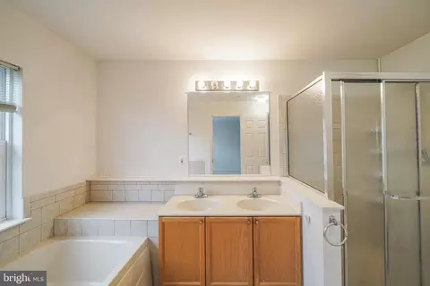Entry Way - 2574 Carrington Way, Frederick, MD 21702 photo 8 of 12