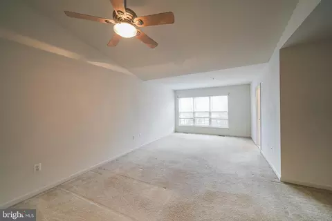 Living - 2574 Carrington Way, Frederick, MD 21702 photo 12 of 14