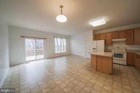 Living - 2574 Carrington Way, Frederick, MD 21702 photo 9 of 14