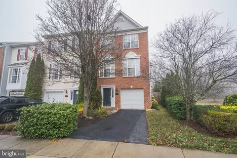 Exterior - 2574 Carrington Way, Frederick, MD 21702 photo 2 of 7