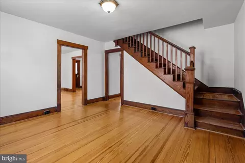 Entry Way - 551 E Church St, Frederick, MD 21701 photo 4 of 10
