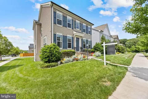 Exterior - 8421 Pine Bluff Rd, Frederick, MD 21704 photo 4 of 5