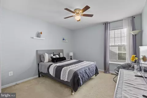 Bedroom - 8421 Pine Bluff Rd, Frederick, MD 21704 photo 6 of 7