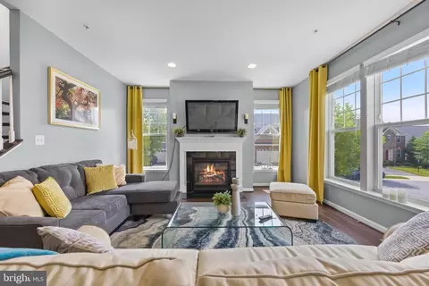 Living - 8421 Pine Bluff Rd, Frederick, MD 21704 photo 1 of 1