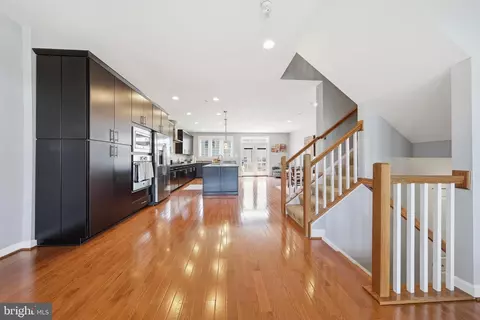 Entry Way - 9150 Kenway Ln, Frederick, MD 21704 photo 5 of 7