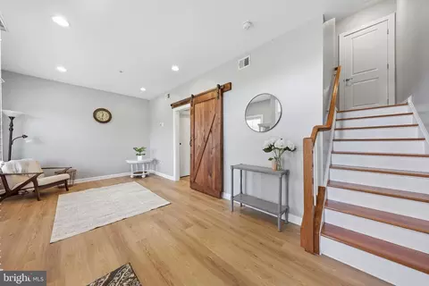 Entry Way - 9150 Kenway Ln, Frederick, MD 21704 photo 3 of 7