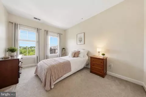 Bedroom - 9150 Kenway Ln, Frederick, MD 21704 photo 2 of 5